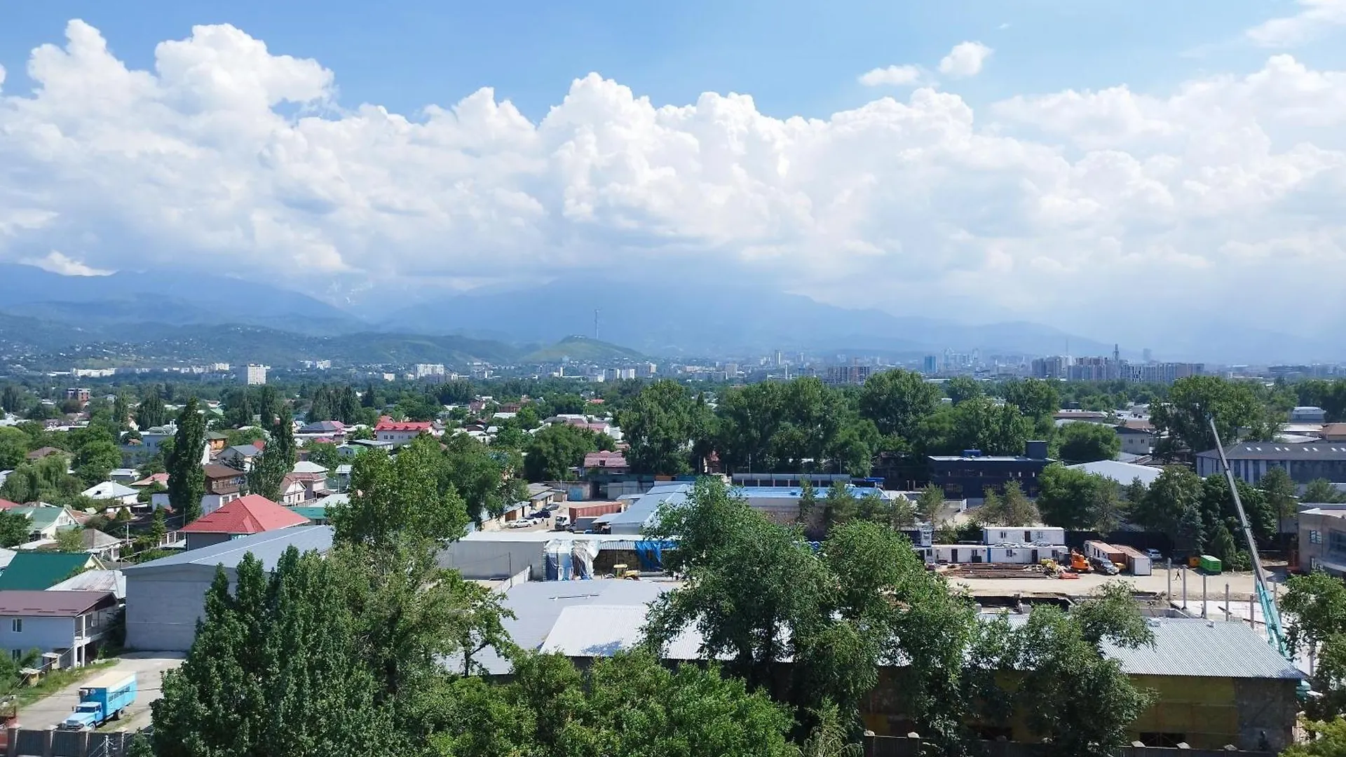 Almaty City Apartment